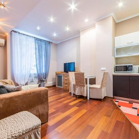Трехкомнатная Квартира На Крещатике Kiev Ngoại thất bức ảnh